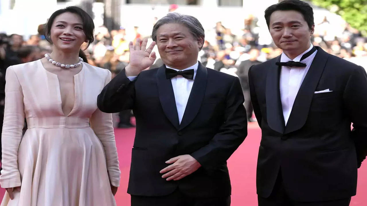 Cannes Best Director Park Chan-wook says 'movies are best for the