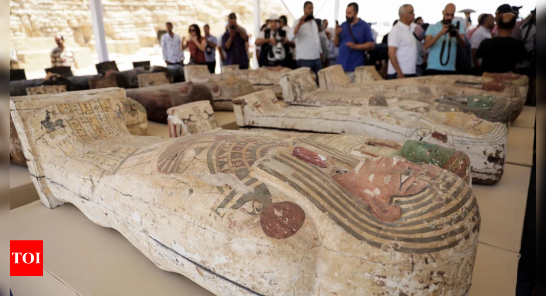 Archaeologists Uncover Trove Of Ancient Egyptian Mummies Times Of India 5059