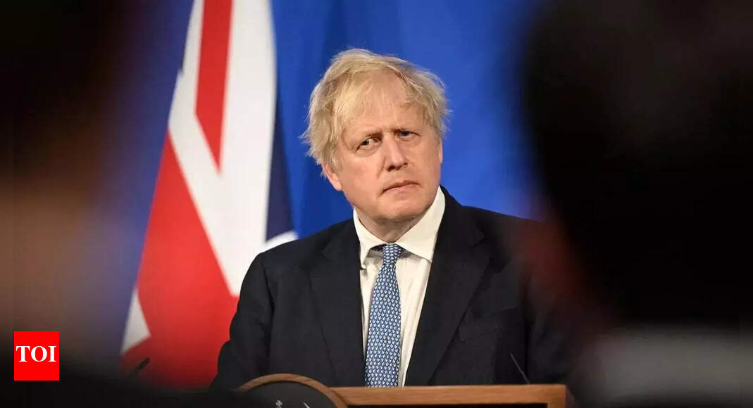 johnson: l’ancien ministre britannique dit que le Premier ministre Johnson devrait démissionner après les fêtes de verrouillage