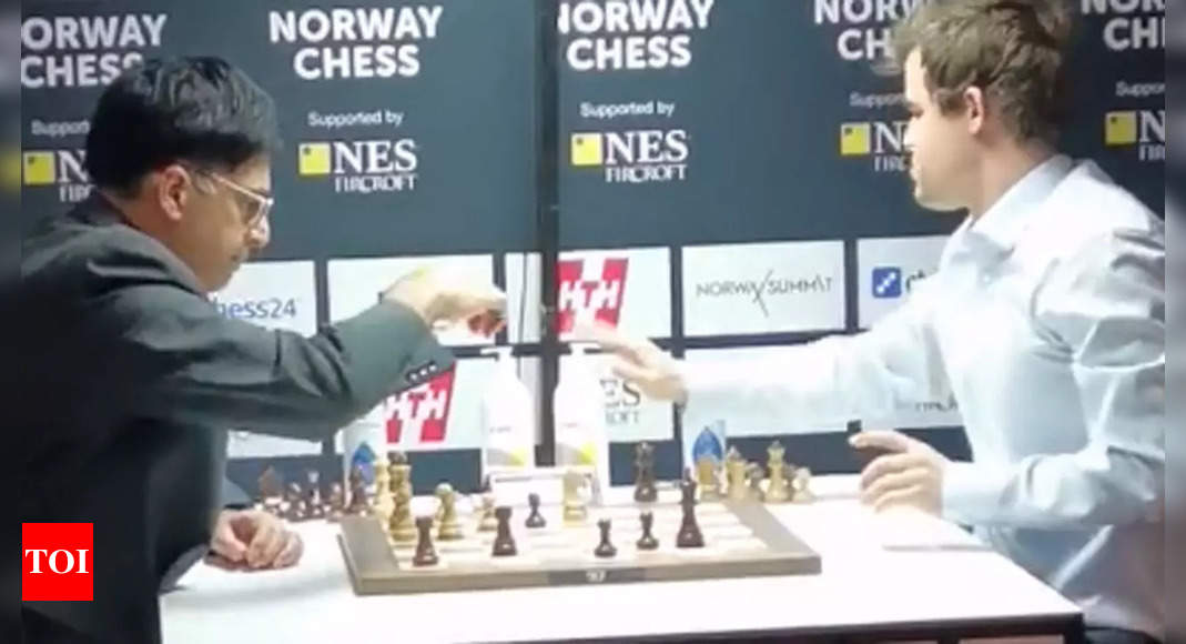 Magnus Carlsen ranks Vishy Anand 