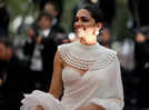 Hot trend: Deepika’s sari collar is the fashion statement to grab!
