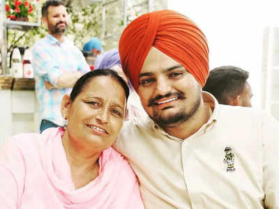 Sidhu Moose Wala's mother Charan Kaur was prepping for the singer's  wedding, but her dream couldn't come true | Punjabi Movie News - Times of  India