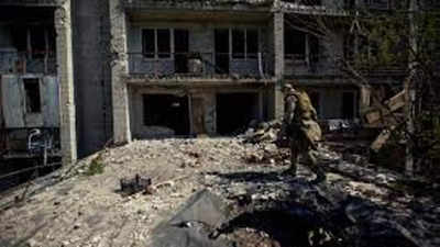 Ukraine troops hold out as Russia assaults Sievierodonetsk wasteland
