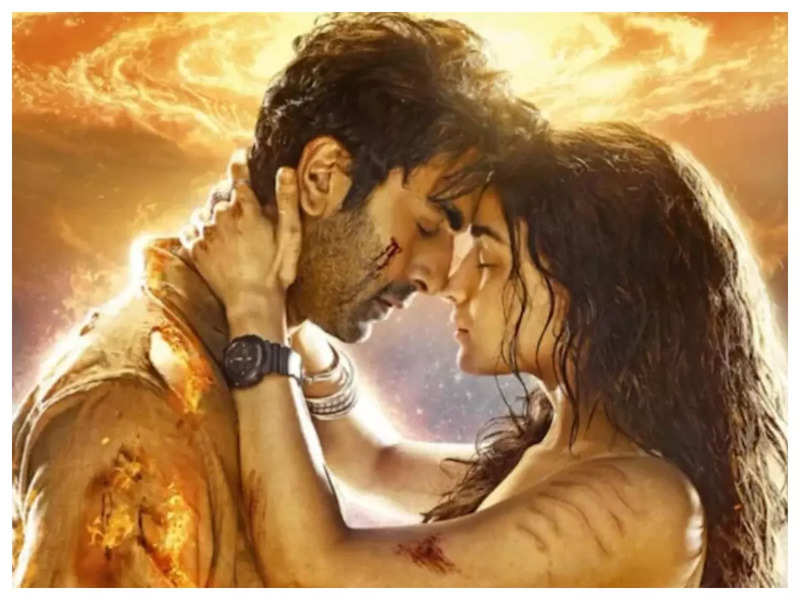 'Brahmastra': Teaser of the Alia Bhatt-Ranbir Kapoor starrer looks grand and intriguing; trailer to be unveiled on June 15 – WATCH
