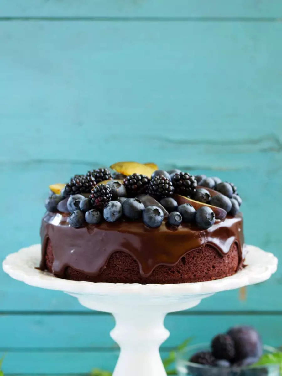 Chocolate cake on online gas stove