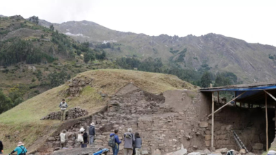 Climate damage case breaks ground with German judges' visit to Peru glacier
