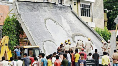 Bengaluru: One labourer dies, 3 hurt as hospital's under-construction portico collapses