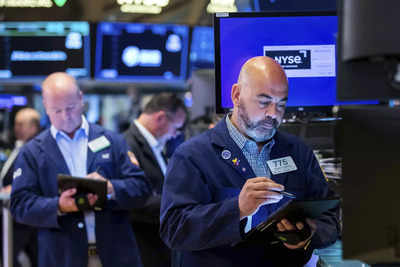 US stocks: Wall Street pulls back after last week's rally with inflation in focus
