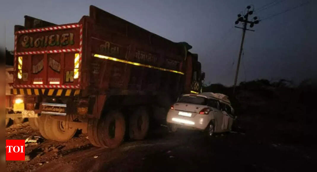 Gujarat: Four killed as car collides with truck in Bhavnagar | Rajkot ...
