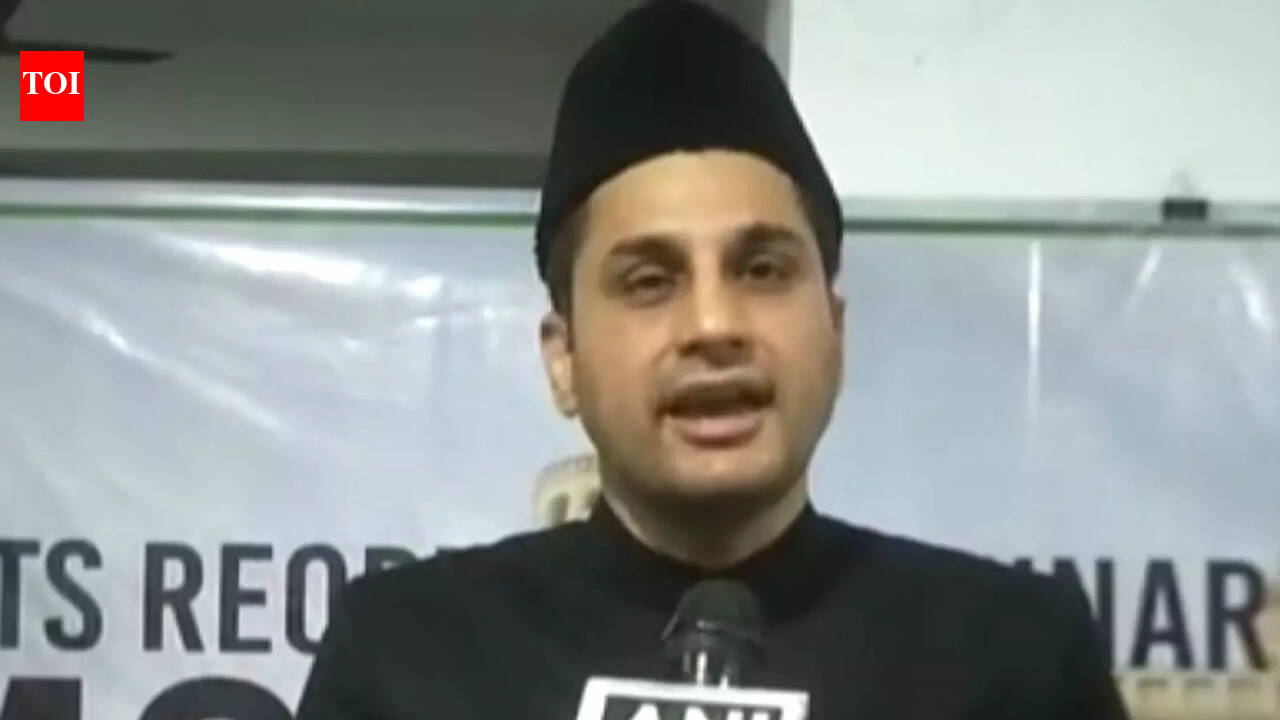Congress leader Rashed Khan demands to reopen Charminar for prayers
