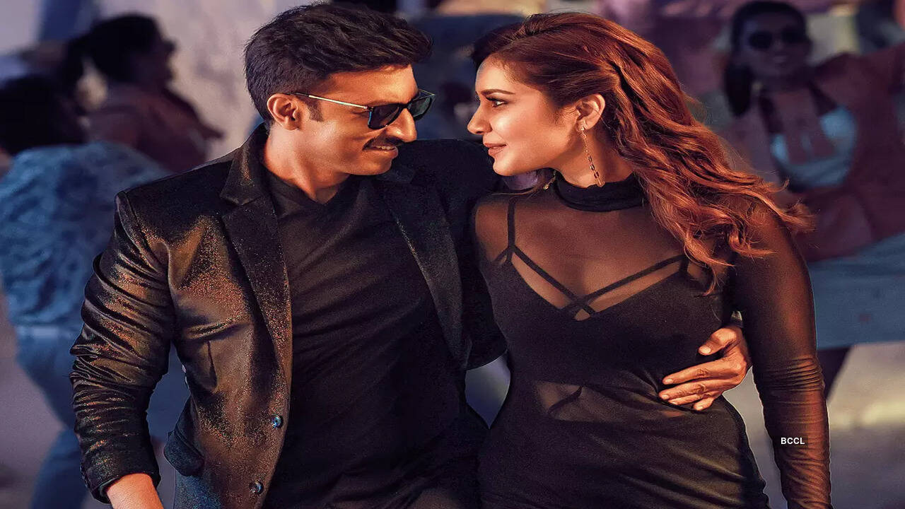 Watch: Andala Raasi, second single from Gopichand, Raashii Khanna's 'Pakka  Commercial' out | Telugu Movie News - Times of India