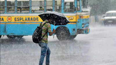 Met predicts heavy rain in north West Bengal, Northeast | Kolkata News – Times of India
