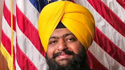 Connecticut becomes first American state to enact law allowing Sikh policemen to wear turban