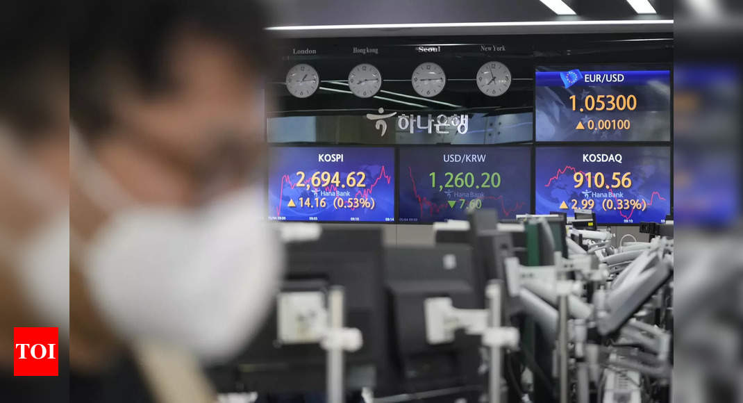 Asian Stock Market:Asian shares rise, China trading closed for national holiday | International Business News