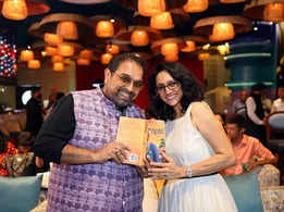Shankar Mahadevan launches Mala Mahesh's novel 'Padma'