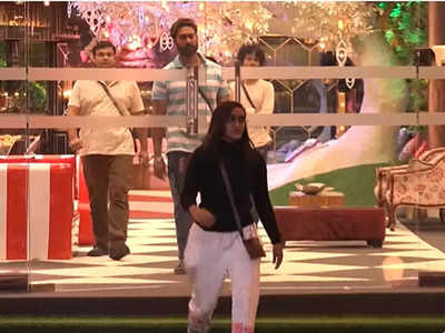 Bigg Boss Malayalam 4: Jasmine Moosa walks out of the house; says 'I have self-respect'