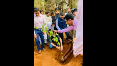 Maharashtra minister Aaditya Thackeray launches 'Green Yodha' initiative to combat climate change