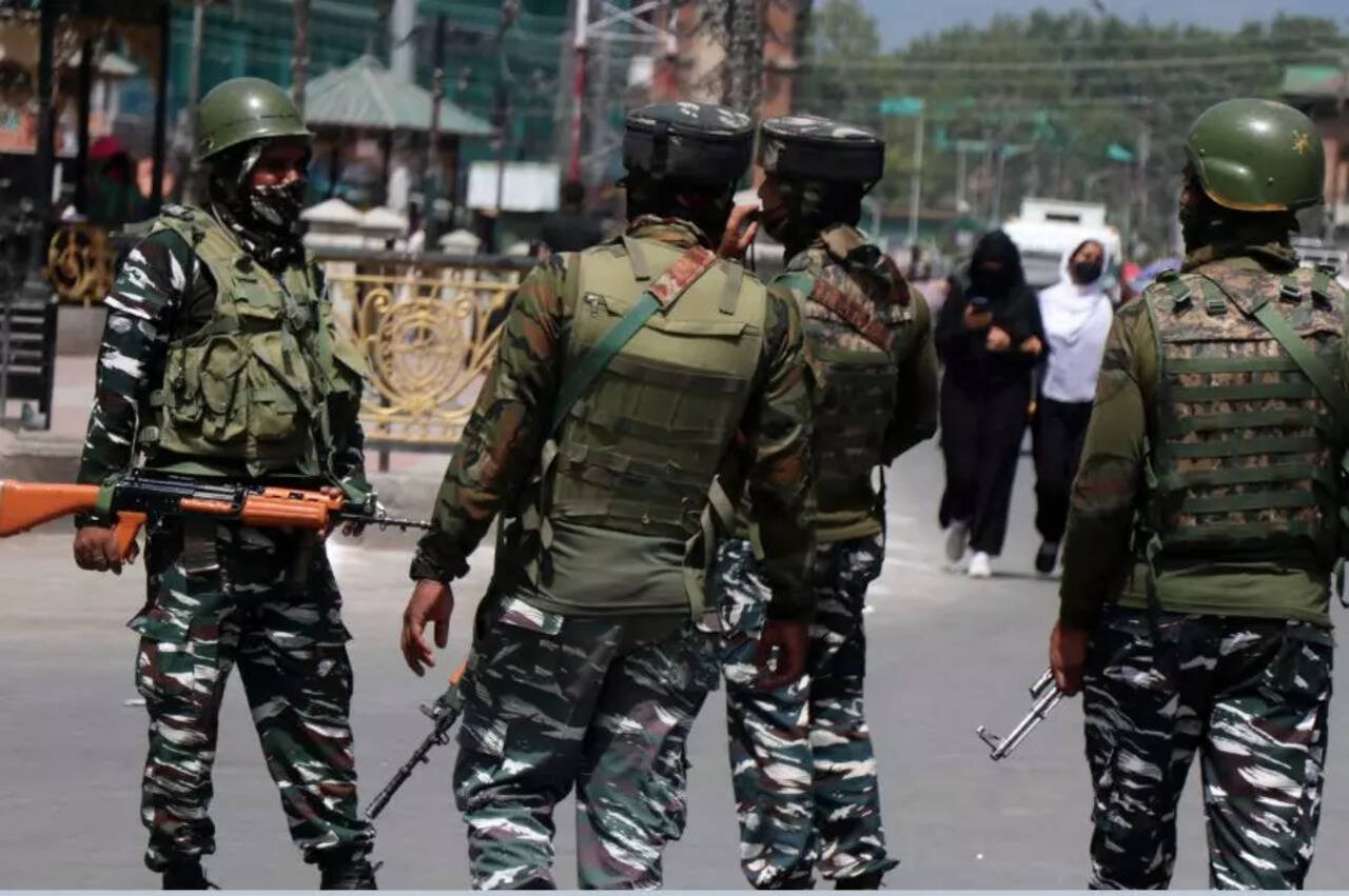 Top Hizbul commander killed in Anantnag encounter | India News - Times of  India