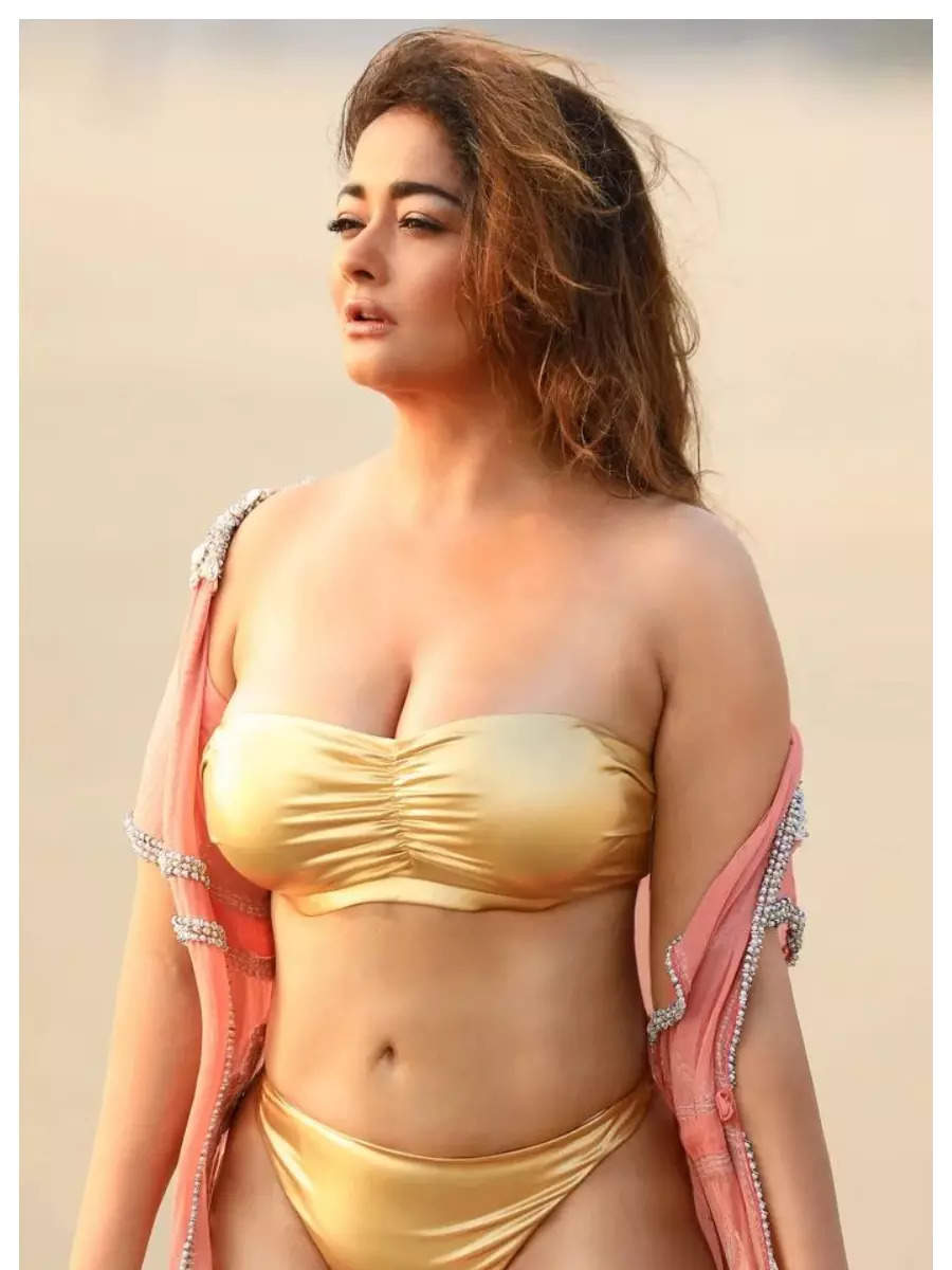 Check Out Kiran Rathores Dazzling Clicks Times Of India 4054