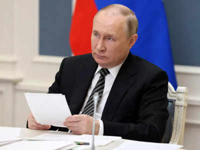 Putin warns West against sending arms; Kyiv hit by missiles