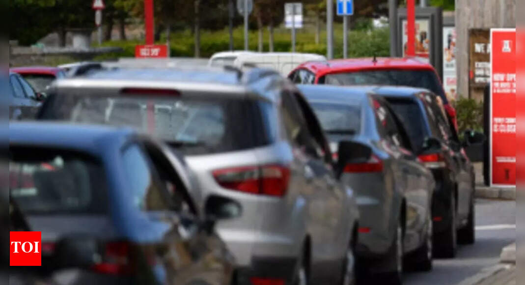 Chip Crisis Car companies say chip crisis easing as growth slows