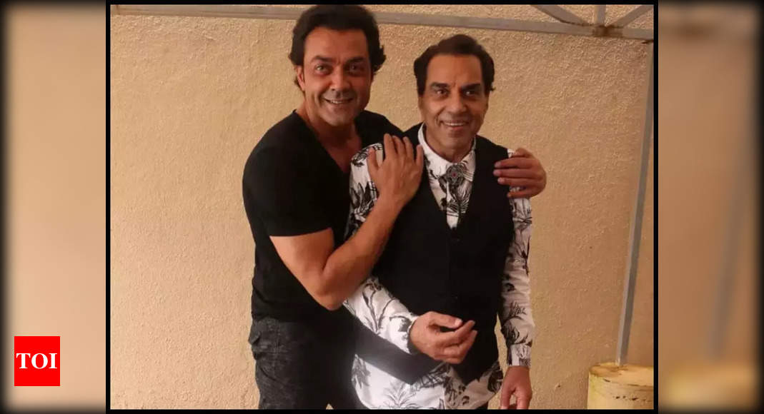 Bobby Deol rubbishes reports of dad Dharmendra getting hospitalized; confirms he’s at home and ‘recovering well’ – Times of India