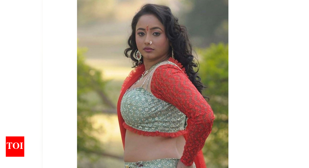 Rani Chatterjee slams trollers for calling her aunty | Bhojpuri Movie ...