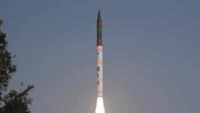 India tests nuclear-capable Agni-IV ballistic missile