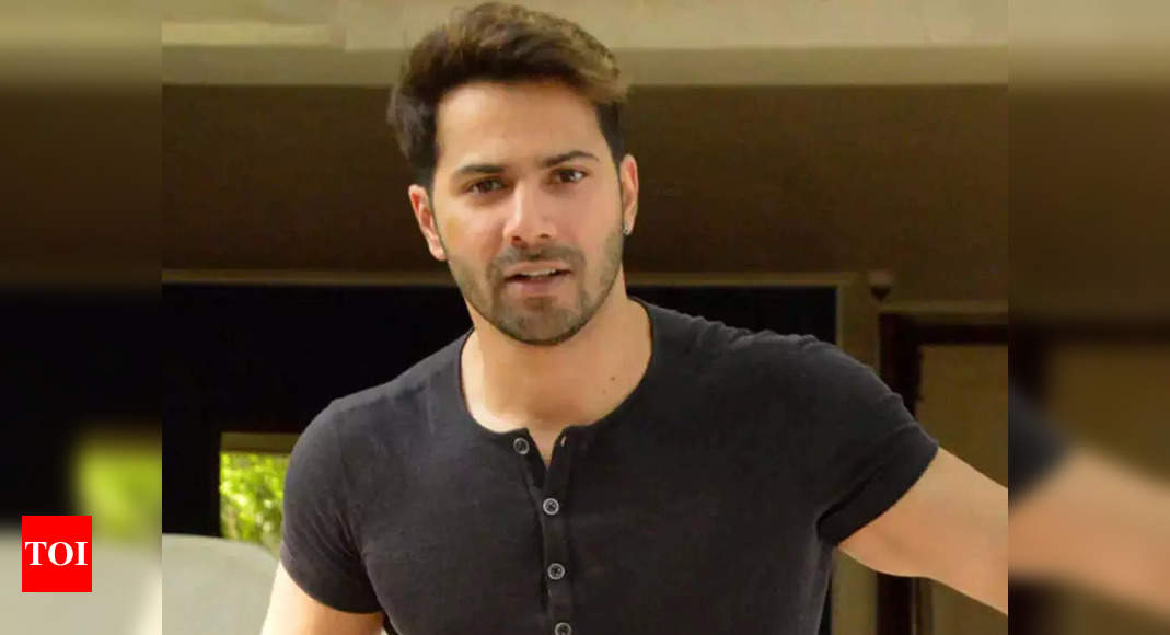 Varun Dhawan responds to a feminine fan alleging she and her mom are dealing with home abuse: That is an especially critical subject, I will be able to assist will you | Hindi Film Information
