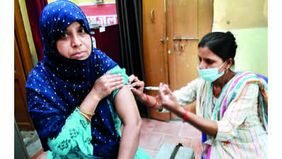Women vaccine recipients continue to lead in Prayagraj