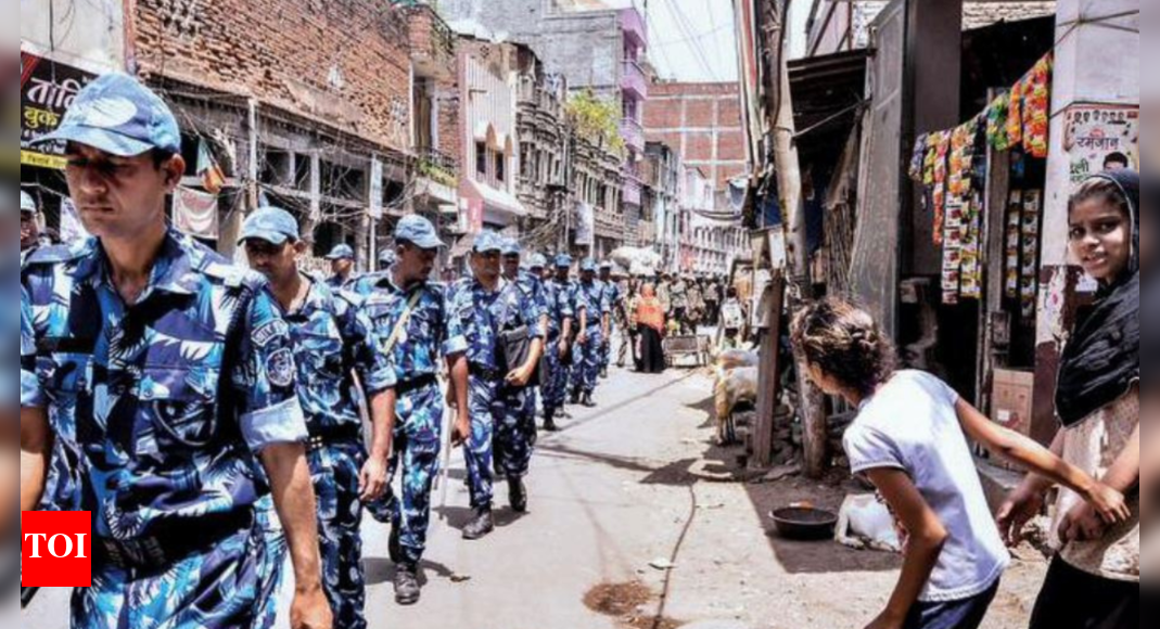 Kanpur clash: Police release suspects' photos | Kanpur News - Times of ...