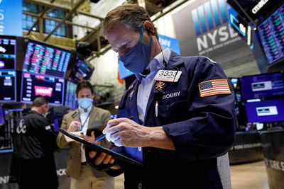 US stocks finish choppy day modestly up