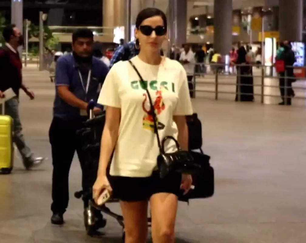 
Nora Fatehi opts for printed T-shirt and black shorts as she gets spotted in Mumbai
