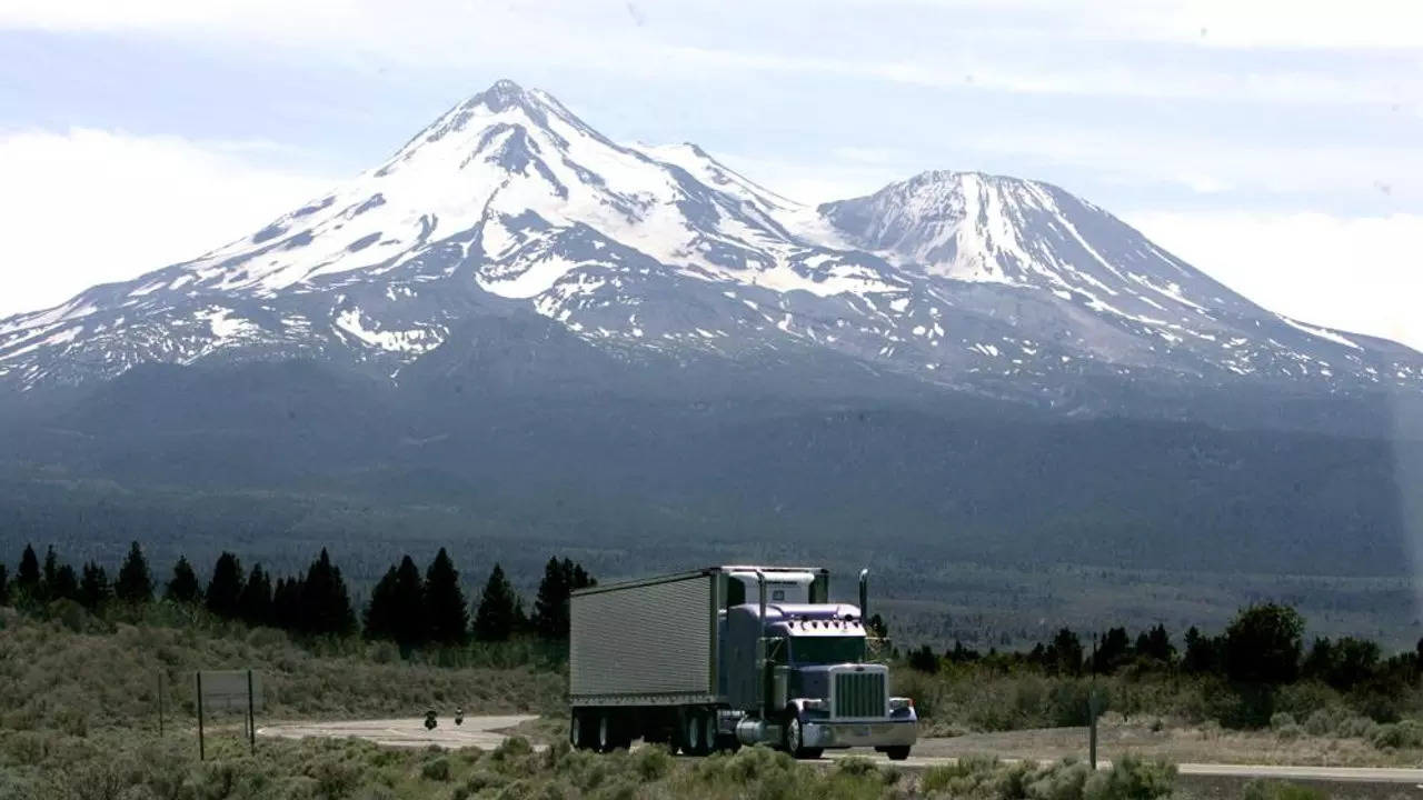 Tragic Incident on Mt. Shasta, Santa Clara County Hiker Dies