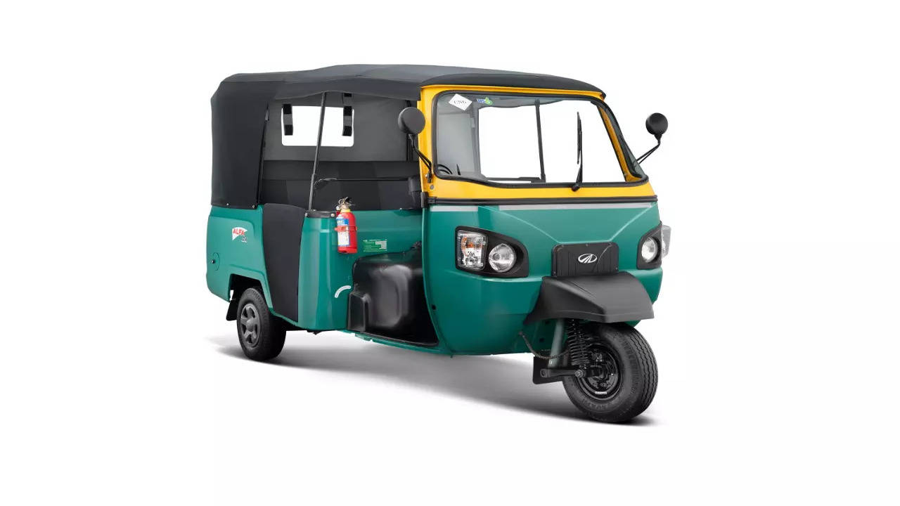 Mahindra Alfa CNG launched in passenger and cargo variants - Times of India