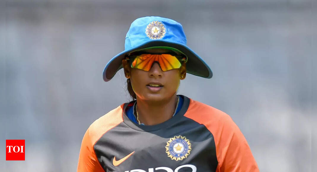 Cricket fraternity hails Mithali Raj for being an 'inspiration ...