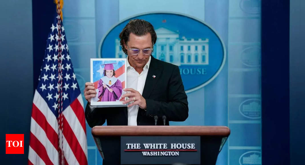 Matthew McConaughey urges 'gun responsibility' at White House podium ...