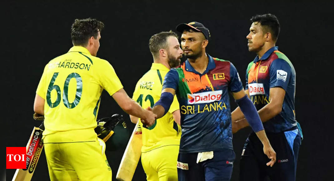 Australia edge out Sri Lanka in second T20I to clinch series | Cricket News – Times of India