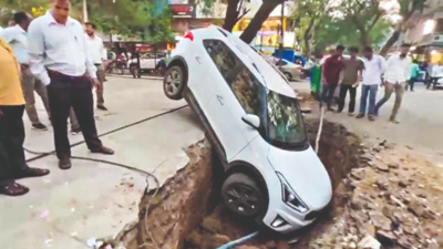 Chennai: SUV falls into SWD pit sans warning board, none injured