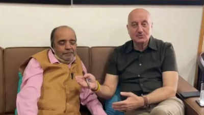 Film journalist and author Ali Peter John passes away; Abhishek Bachchan, Anupam Kher and other celebs mourn his loss