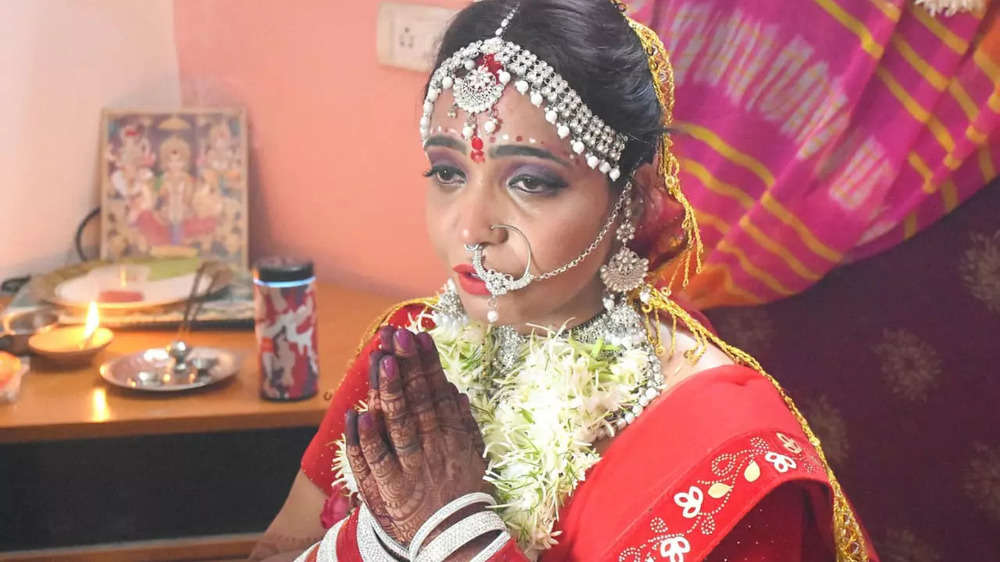 Photos Kshama Bindu Marries Herself In Gujarat S First Sologamy The Times Of India