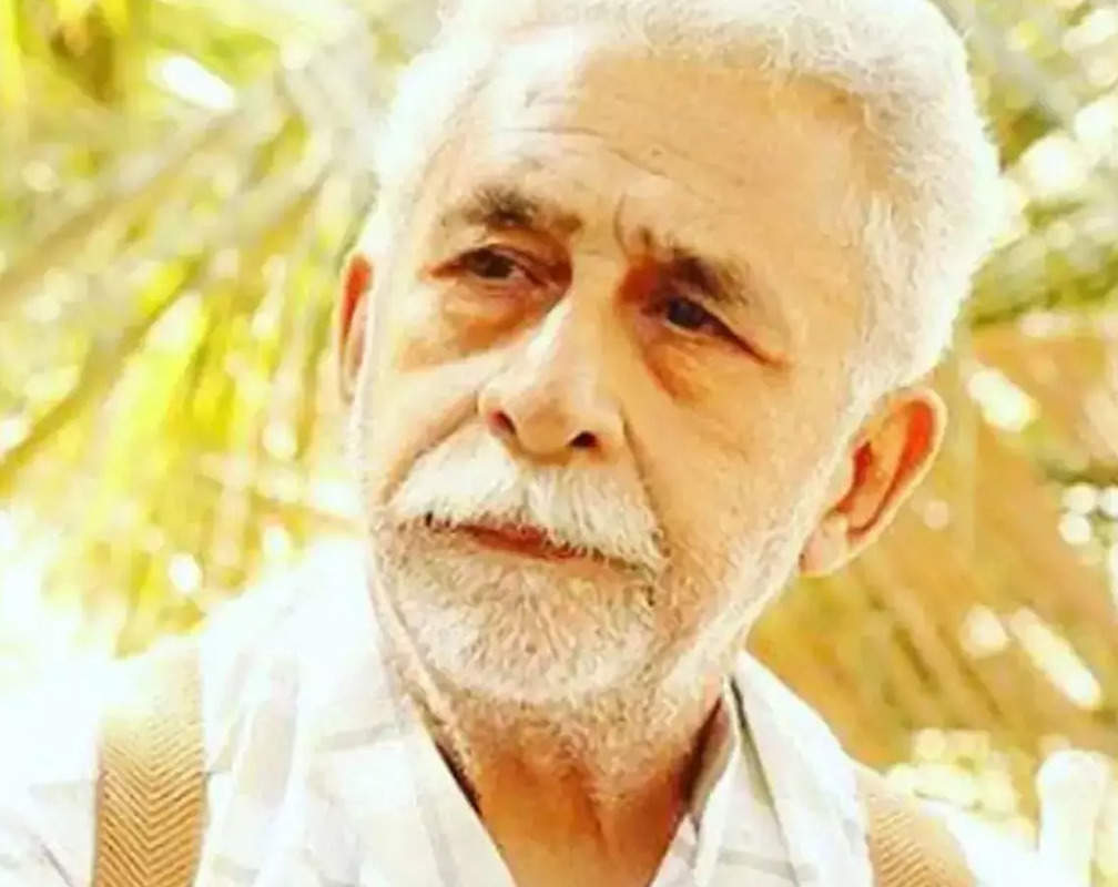 
Naseeruddin Shah terms ‘The Kashmir Files’ as 'an almost fictionalised version of sufferings of Kashmiri Hindus'; Vivek Agnihotri reacts
