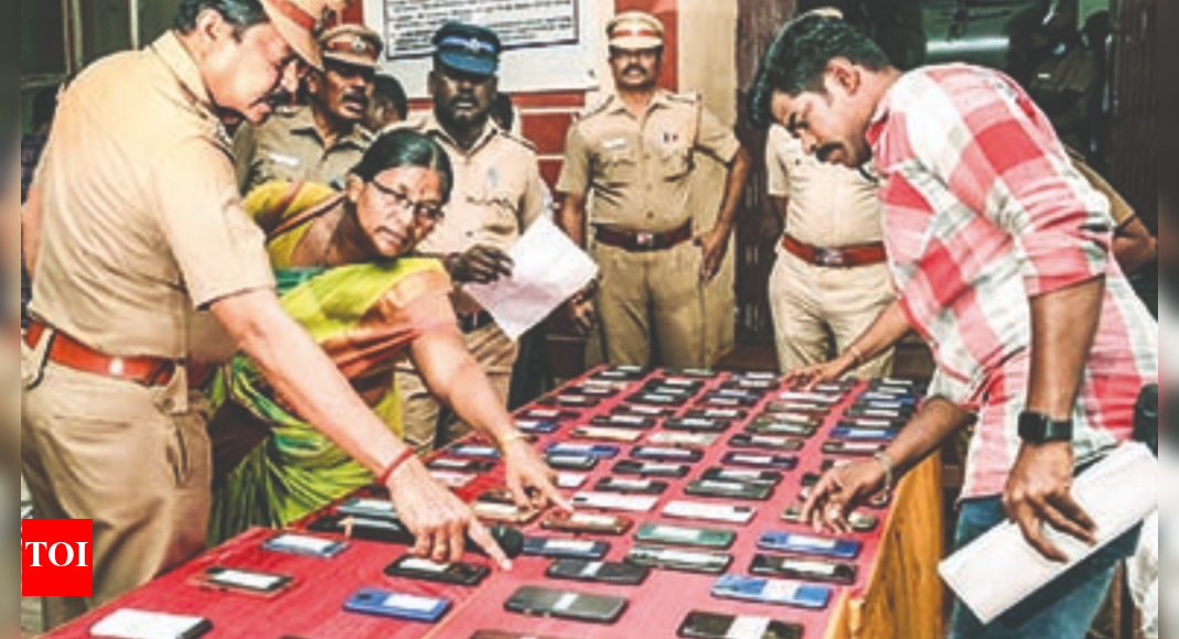 Madurai: Madurai Cops Return 108 Stolen Phones | Madurai News - Times ...