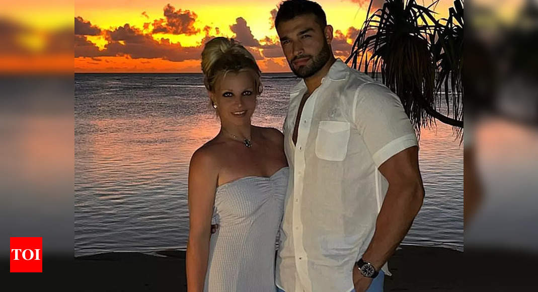 Britney Spears marries Sam Asghari in fairytale wedding; Madonna, Beyonce, Selena Gomez among others attend – Inisde Pics – Times of India