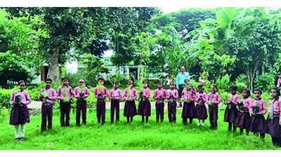 Uttar Pradesh: Headmaster turns Firozabad school into a green oasis with help of students