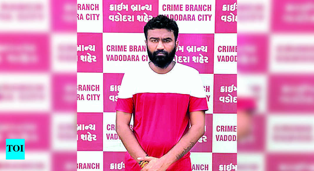 Manjalpur: Six Cops Suspended For Negligence | Vadodara News - Times of ...