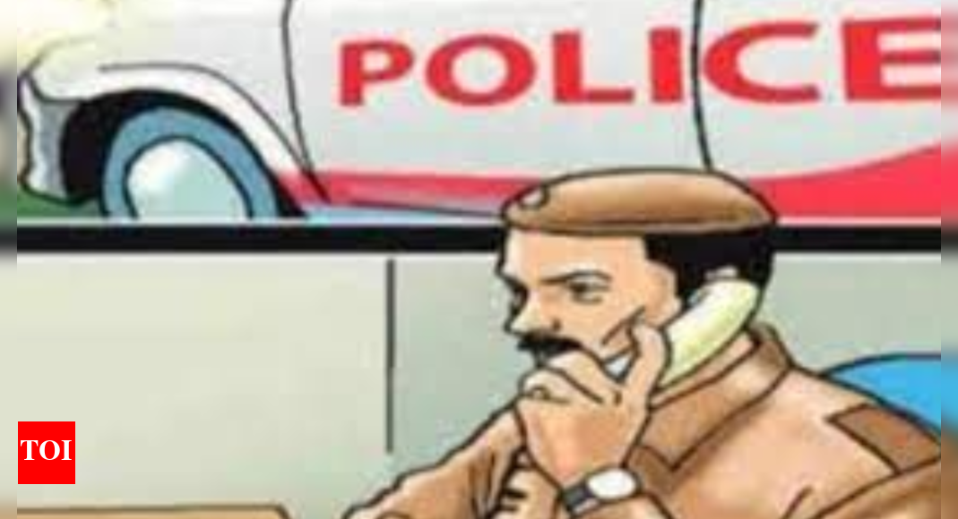 Karnataka: 5 injured as cops open fire at murder accused in Mangaluru ...
