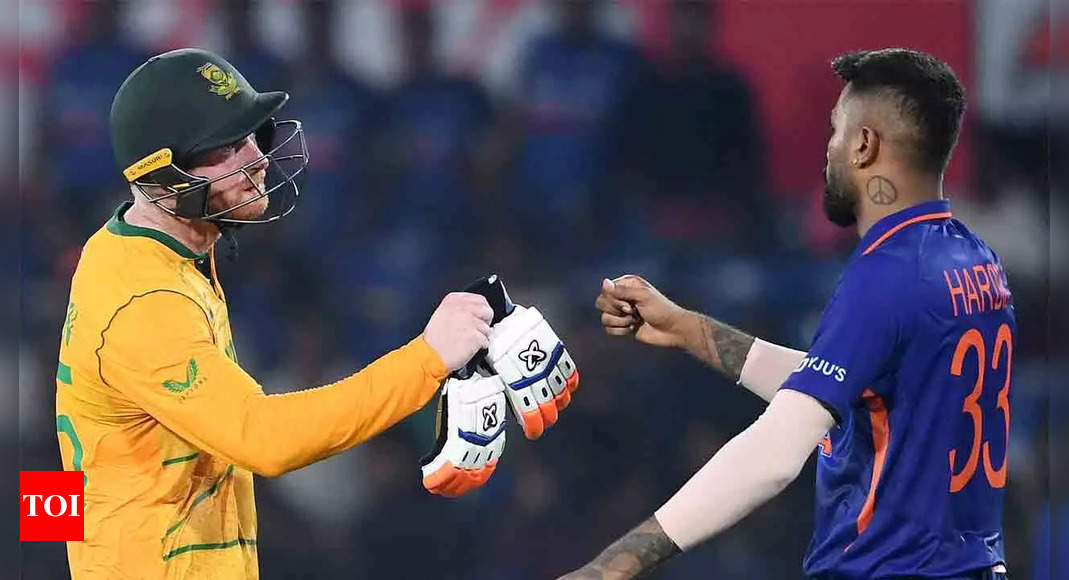 India vs South Africa: Heinrich Klaasen helps South Africa chase down 149 and clinch 2nd T20I against India on tricky pitch | Cricket News – Times of India