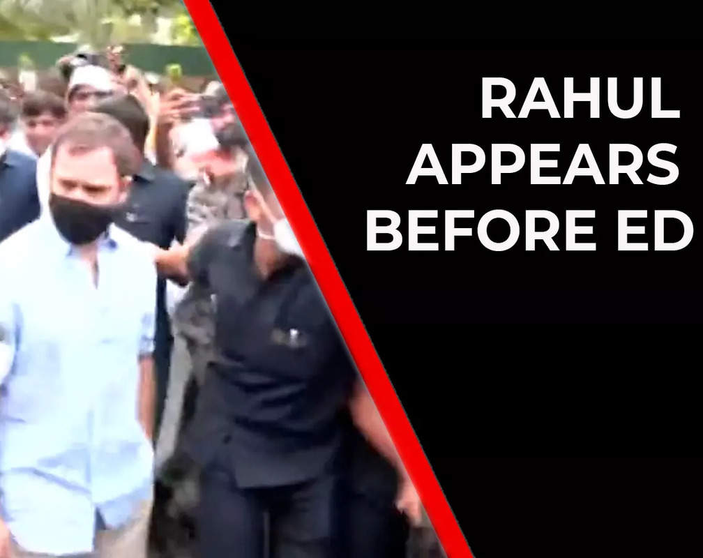 
Watch: Rahul Gandhi marches to ED office along with hundreds of Congress workers
