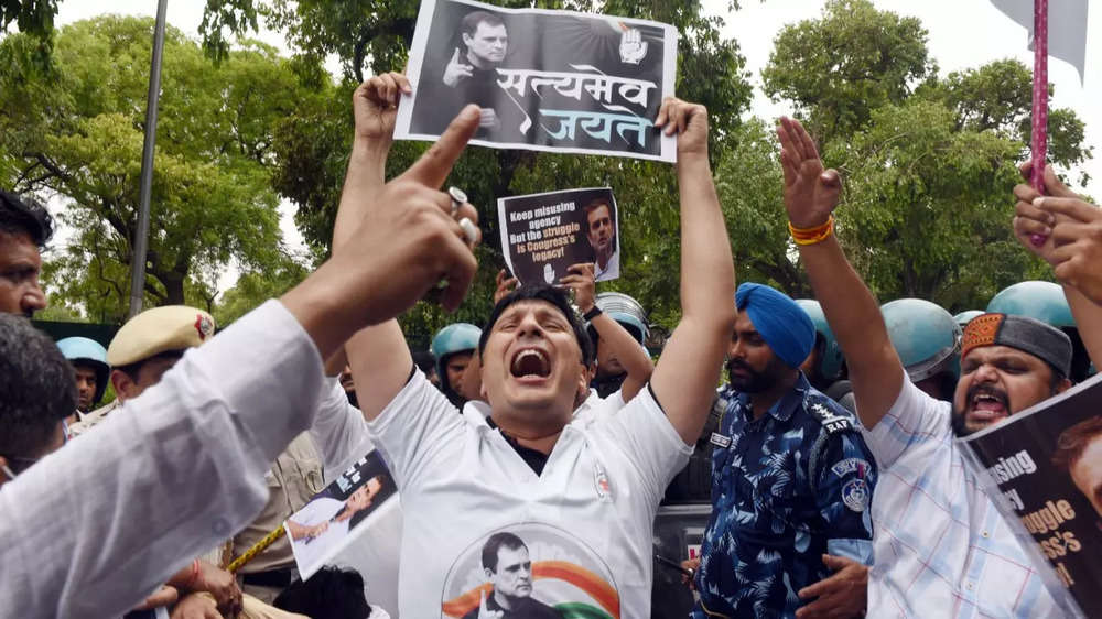 Photos: Rahul Gandhi appears before ED amid protest by Congress workers ...